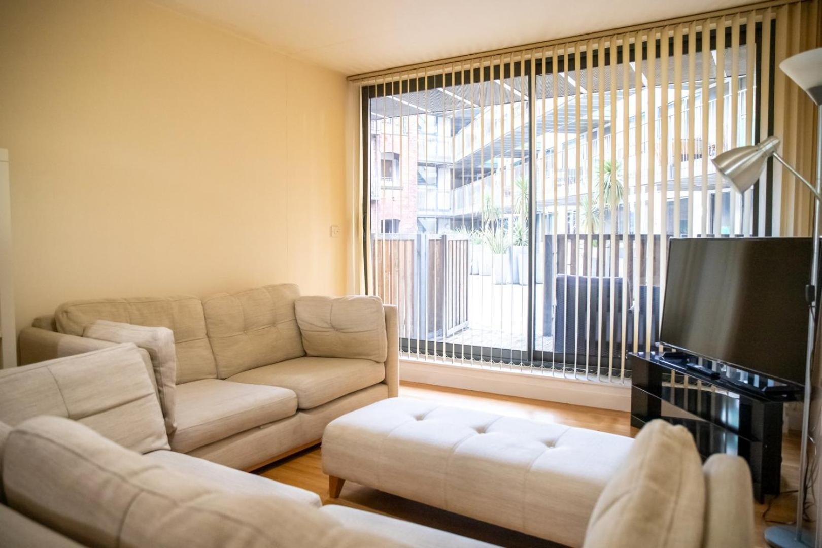 Leeds Vibrant 2 Bedroom Sleeps 4 מראה חיצוני תמונה